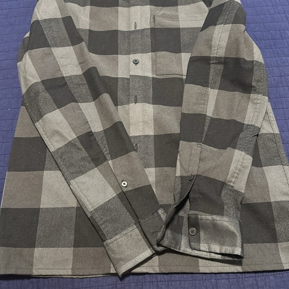 Lululemon button down - Picture 4 of 6